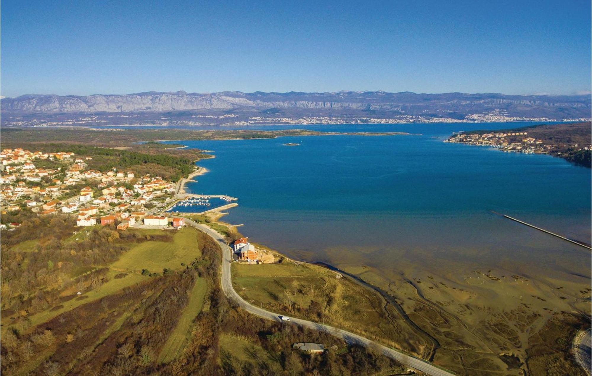 Gorgeous Apartment In Cizici With House Sea View Eksteriør billede