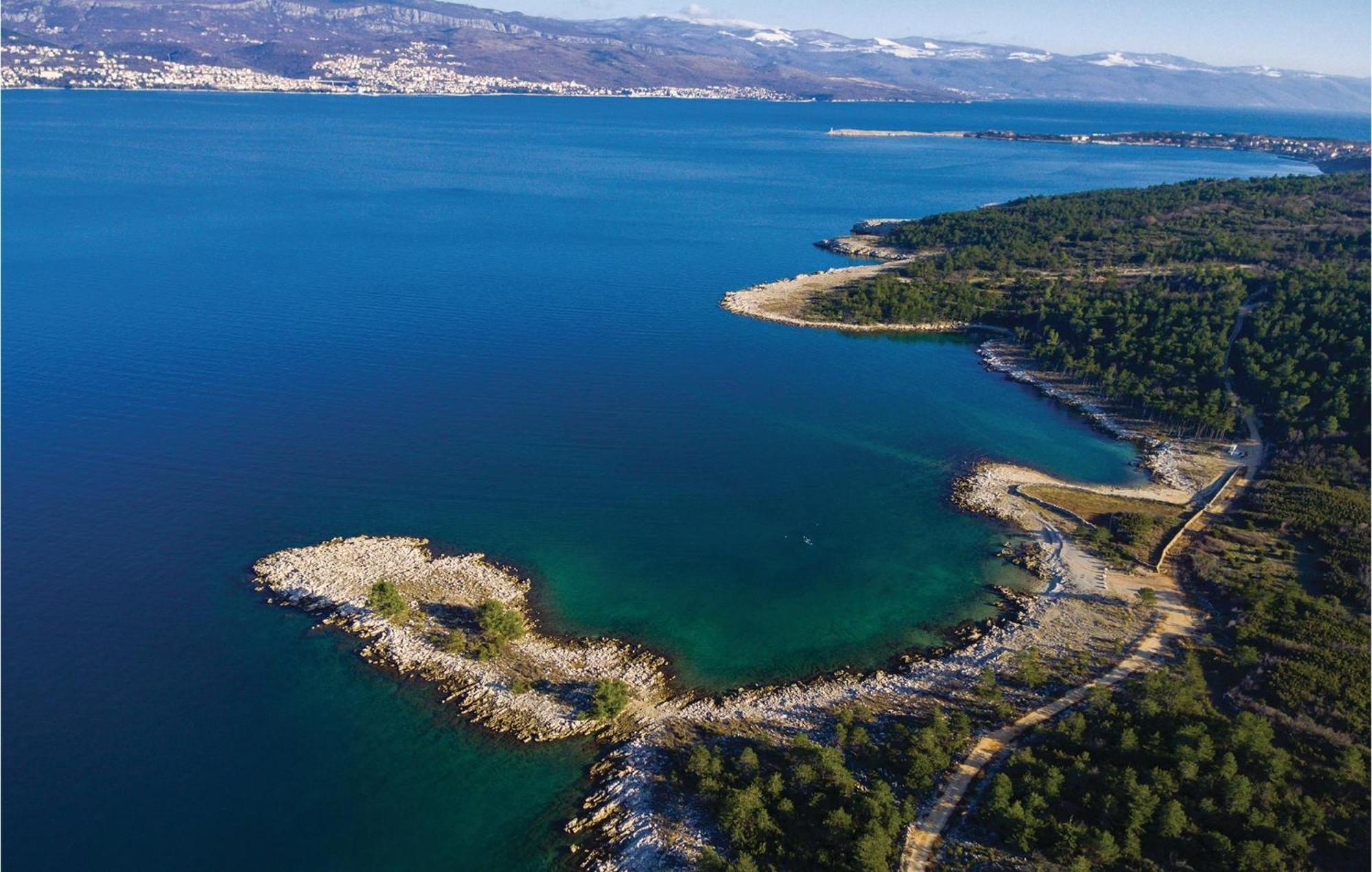 Gorgeous Apartment In Cizici With House Sea View Eksteriør billede